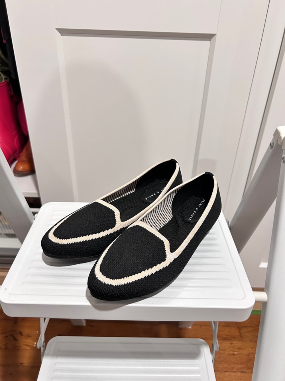 Kelly & Katie Black & Cream Knit Loafer Flats - Women